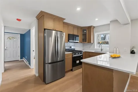 81 Potter Avenue New Rochelle NY 10801