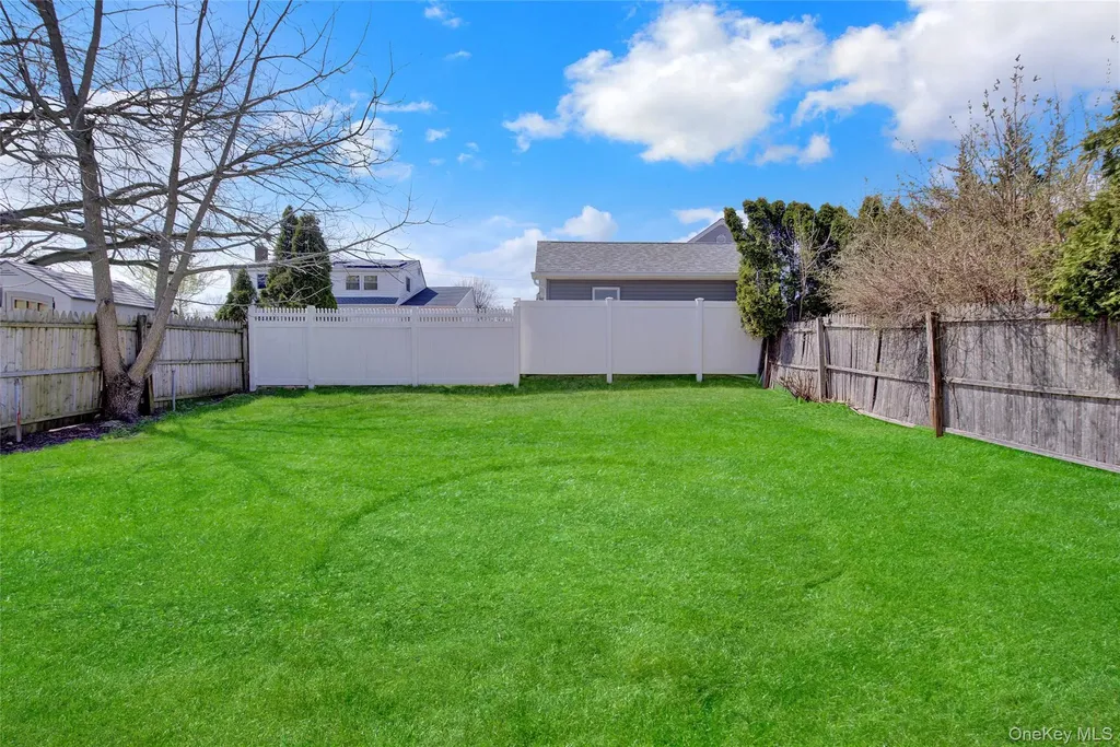 181 N 3rd Street Bethpage NY 11714