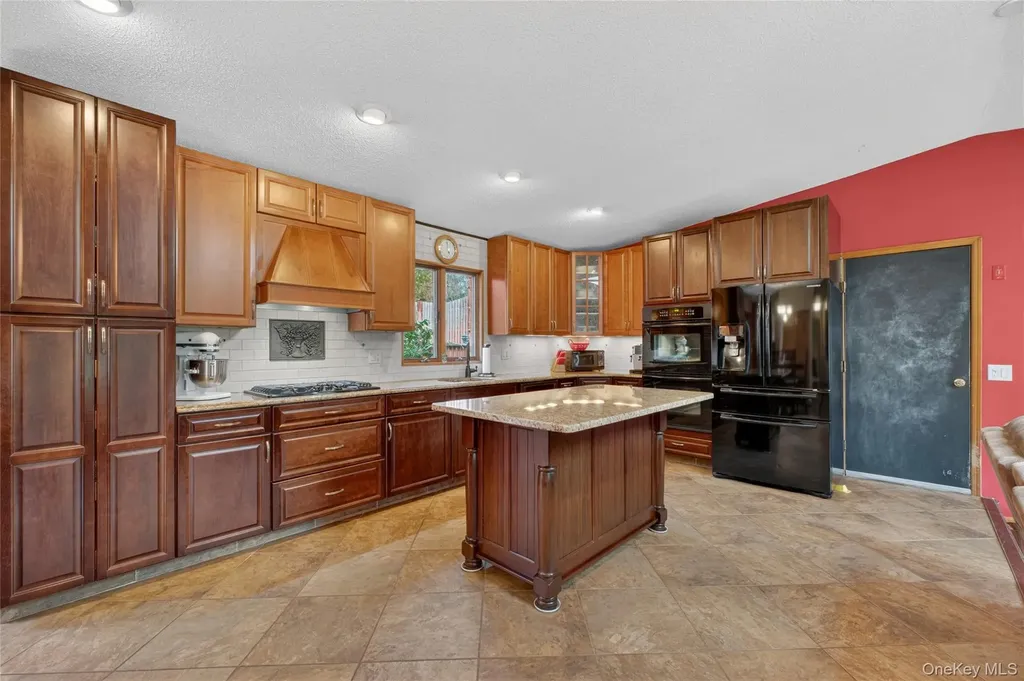 152 Robinson Lane Wappingers Falls NY 12590