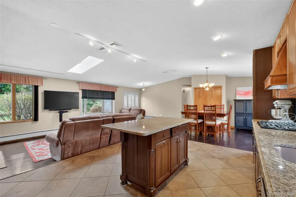 152 Robinson Lane Wappingers Falls NY 12590