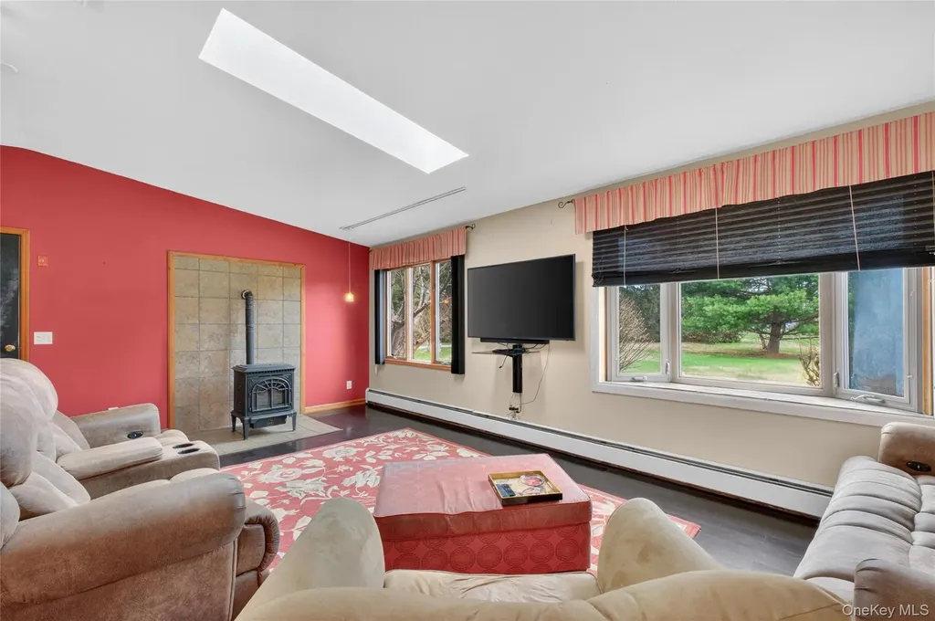 152 Robinson Lane Wappingers Falls NY 12590