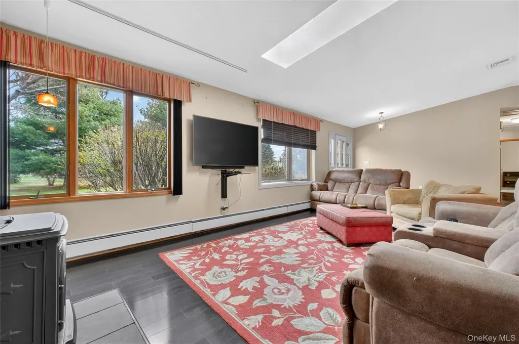 152 Robinson Lane Wappingers Falls NY 12590