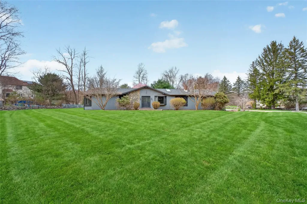 152 Robinson Lane Wappingers Falls NY 12590