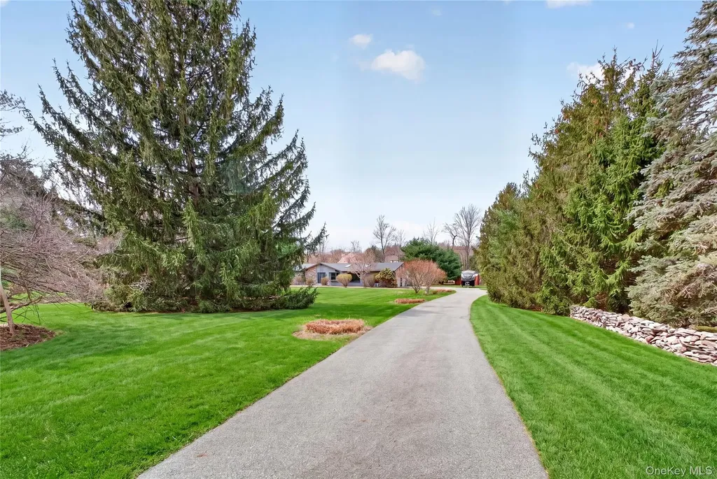 152 Robinson Lane Wappingers Falls NY 12590