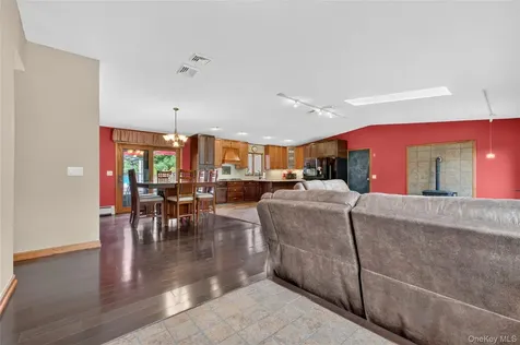 152 Robinson Lane Wappingers Falls NY 12590