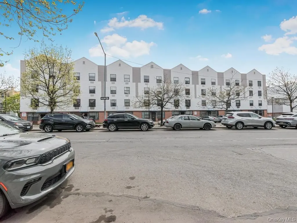 760 Brook Avenue Bronx NY 10451