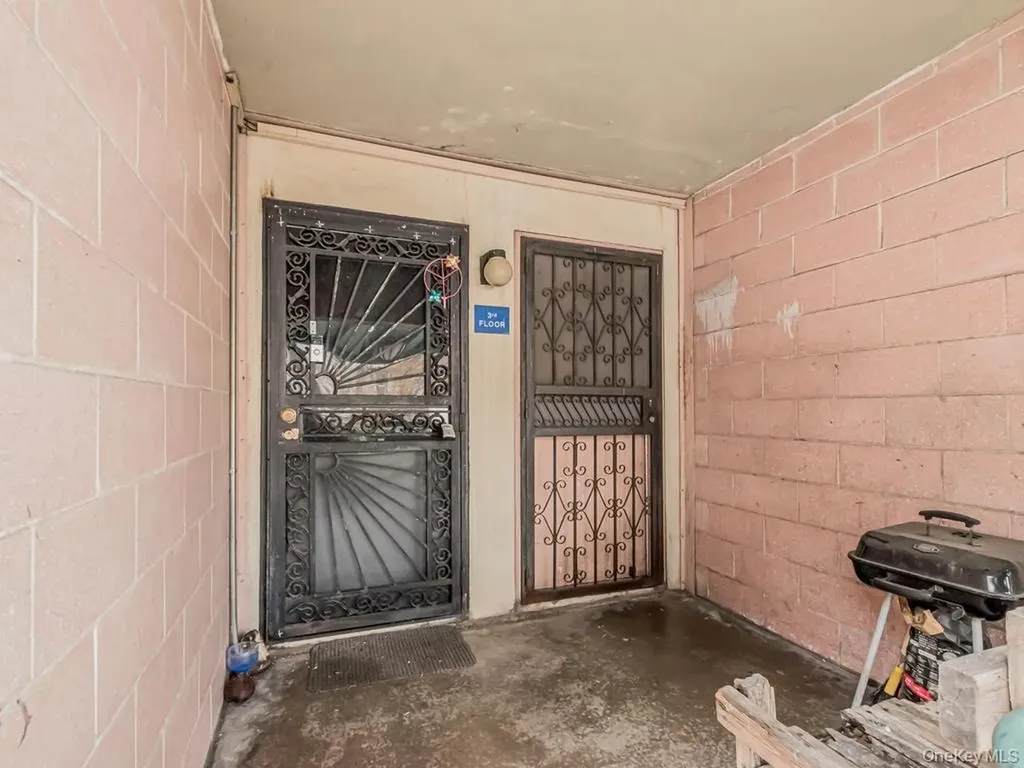 760 Brook Avenue Bronx NY 10451