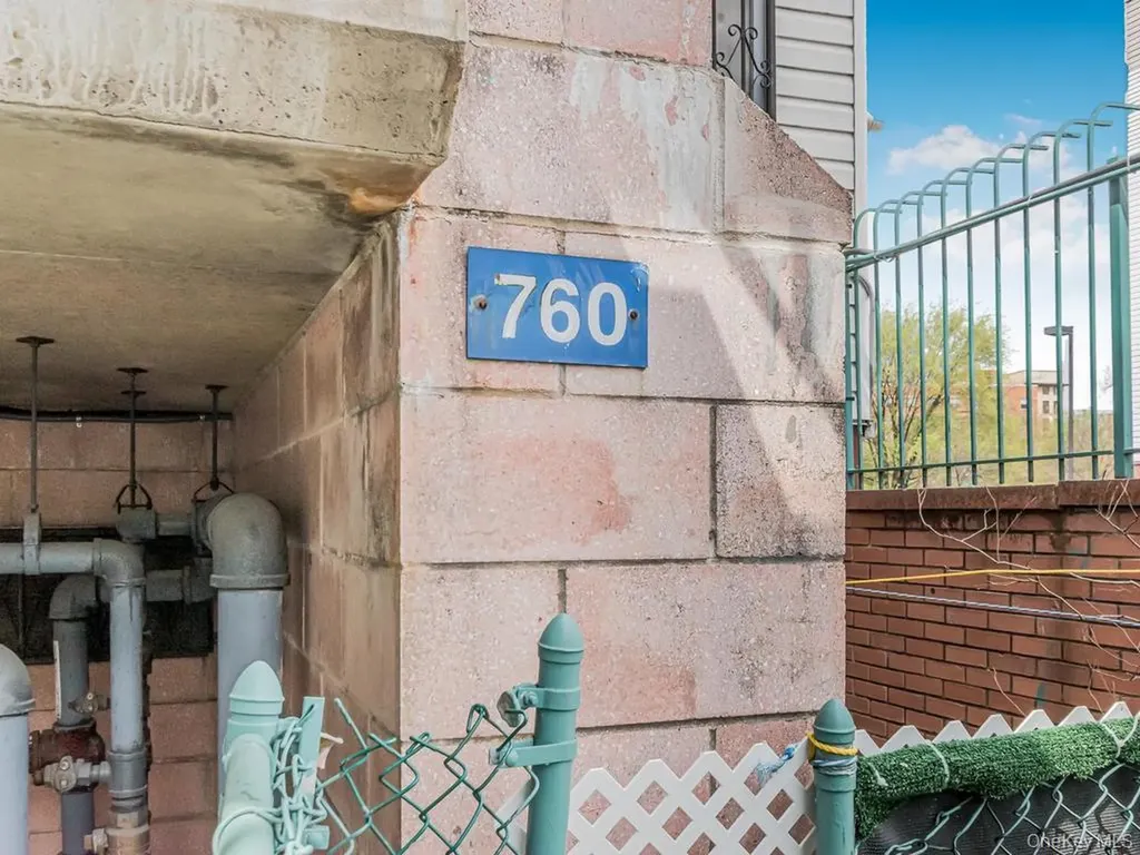 760 Brook Avenue Bronx NY 10451