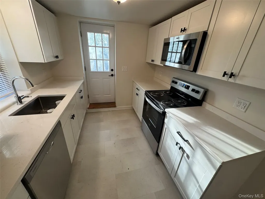24 Vassar Street Poughkeepsie NY 12601