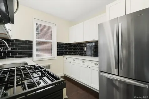 30 E Hartsdale Avenue Hartsdale NY 10530