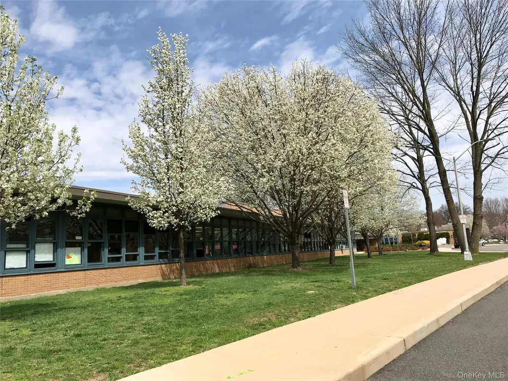921 Jefferson Avenue Mamaroneck NY 10543