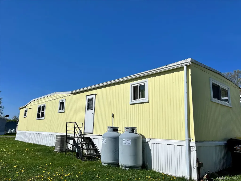406 4th Avenue Middletown NY 10941