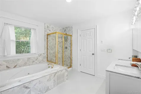 532 Blank Lane Water Mill NY 11976