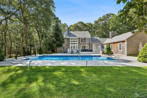 532 Blank Lane Water Mill NY 11976