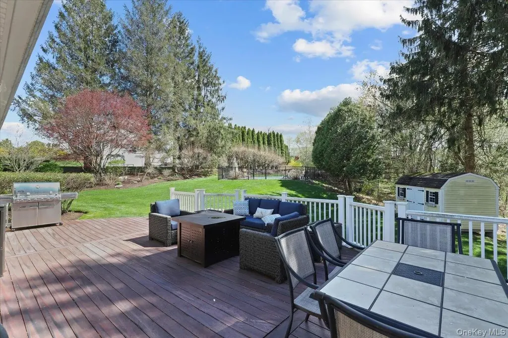 53 Raemont Road Granite Springs NY 10527
