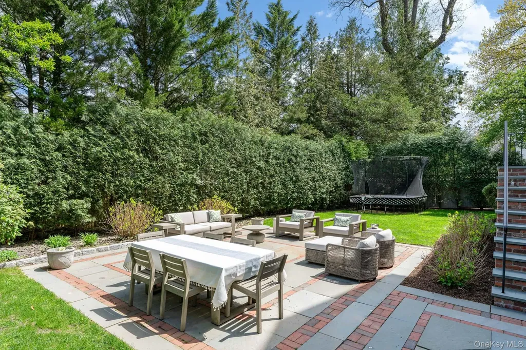 38 Forest Lane Bronxville NY 10708