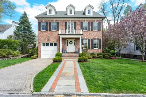 38 Forest Lane Bronxville NY 10708
