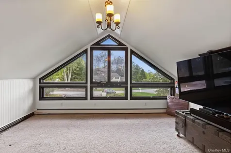 6 Lilac Place Thornwood NY 10594