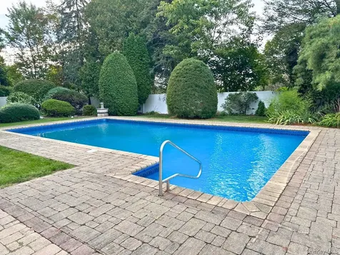 6 Lilac Place Thornwood NY 10594