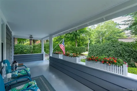 429 Old Post Road Bedford NY 10506