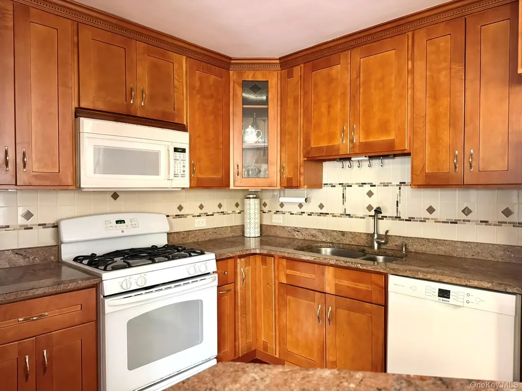 15 Abington Avenue Ardsley NY 10502