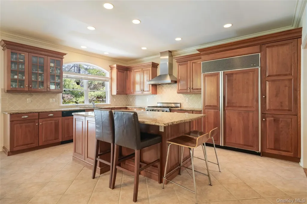 11 Hollow Tree Road Briarcliff Manor NY 10510