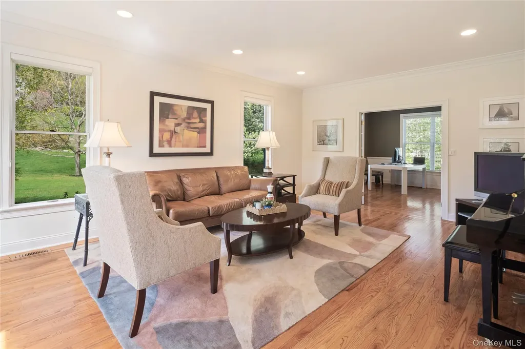 11 Hollow Tree Road Briarcliff Manor NY 10510