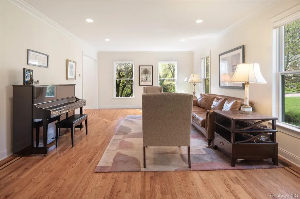 11 Hollow Tree Road Briarcliff Manor NY 10510