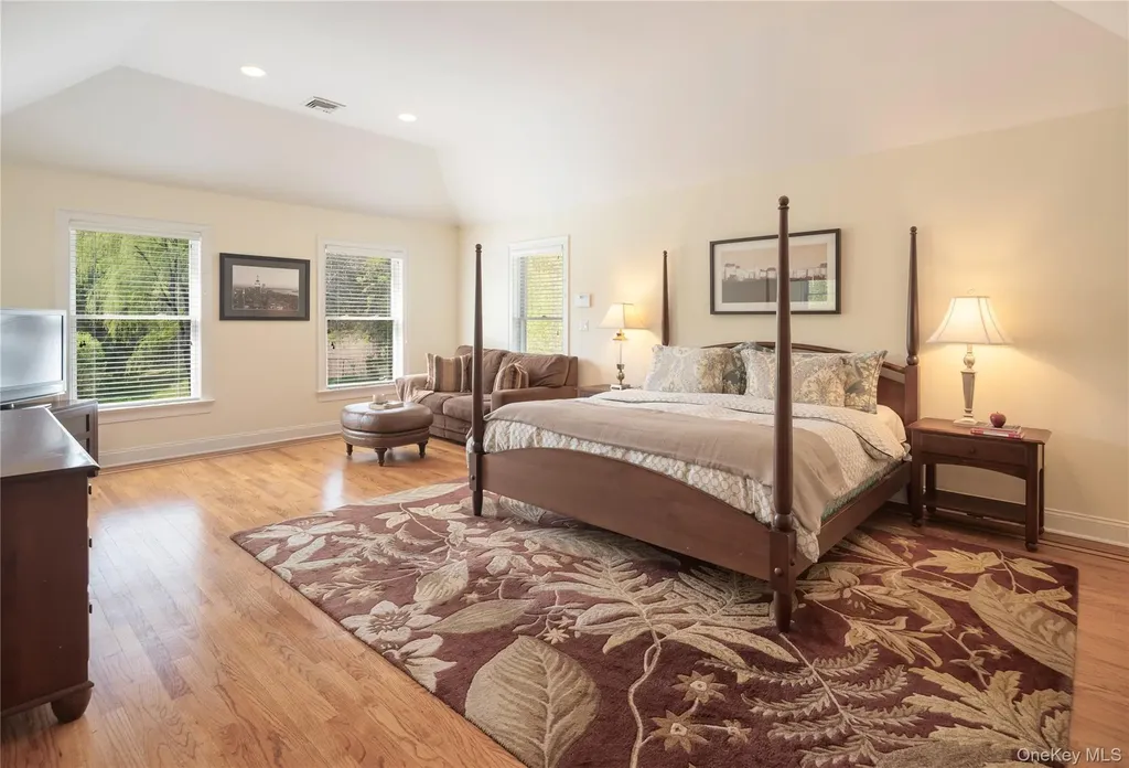 11 Hollow Tree Road Briarcliff Manor NY 10510