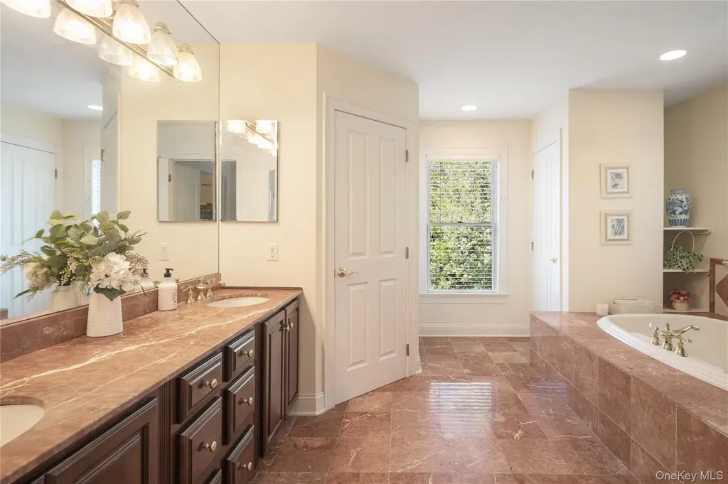 11 Hollow Tree Road Briarcliff Manor NY 10510