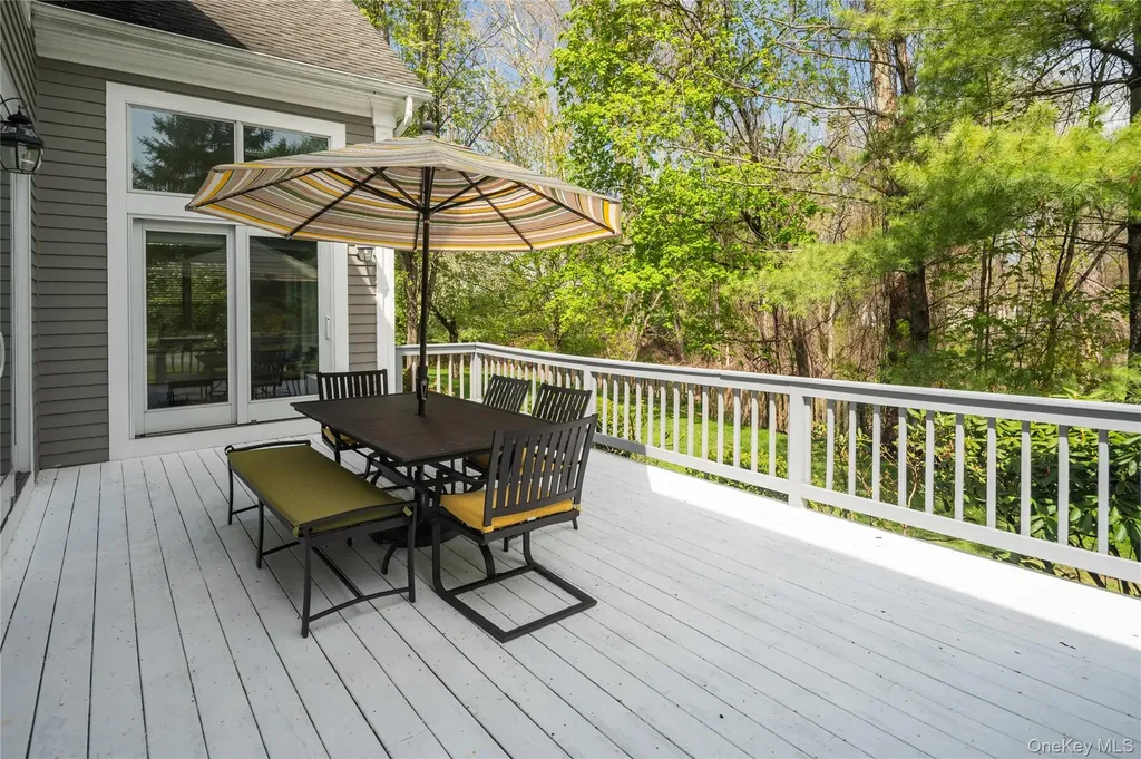 11 Hollow Tree Road Briarcliff Manor NY 10510
