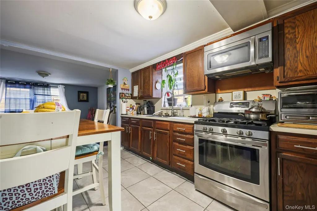 52 Brandt Terrace Yonkers NY 10710