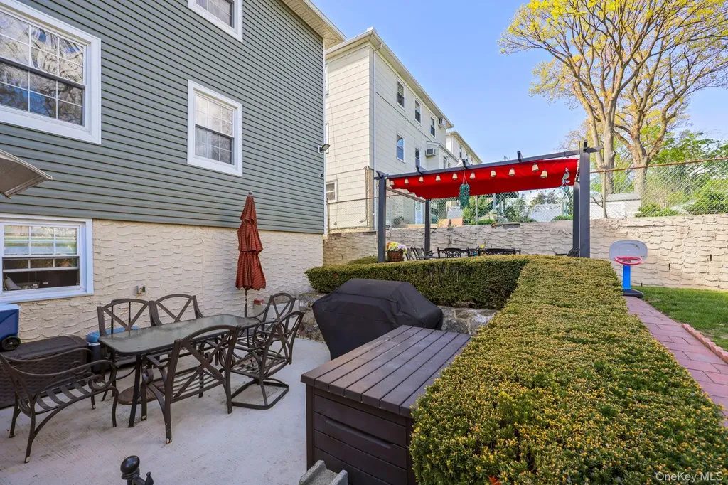 52 Brandt Terrace Yonkers NY 10710
