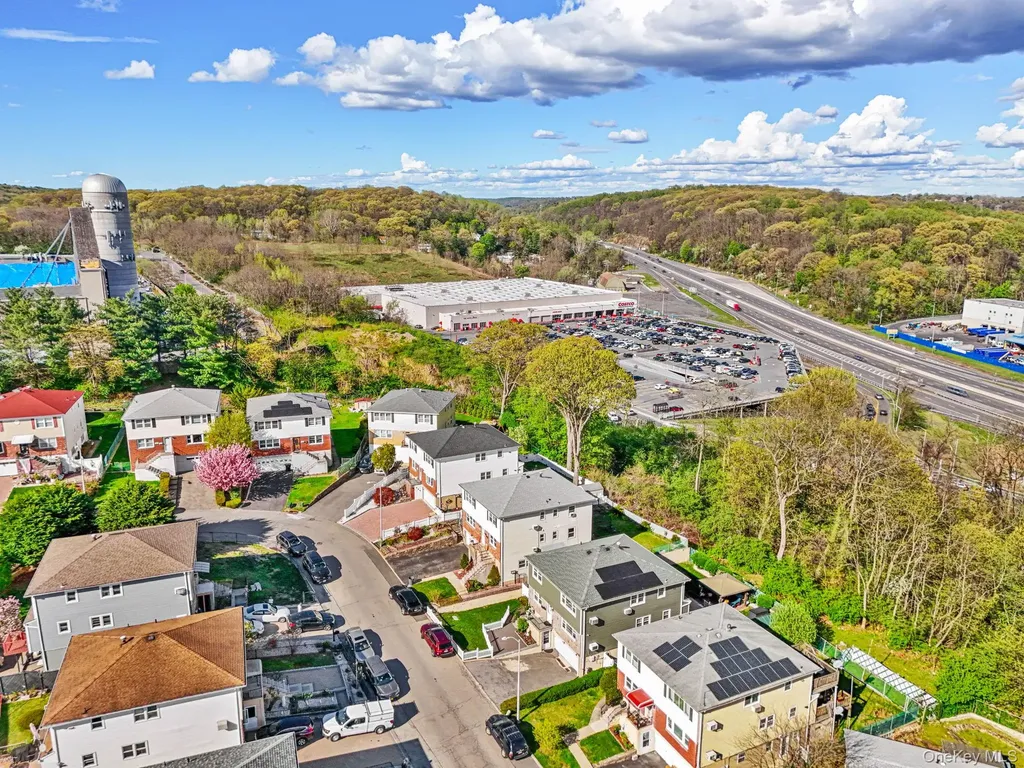 52 Brandt Terrace Yonkers NY 10710