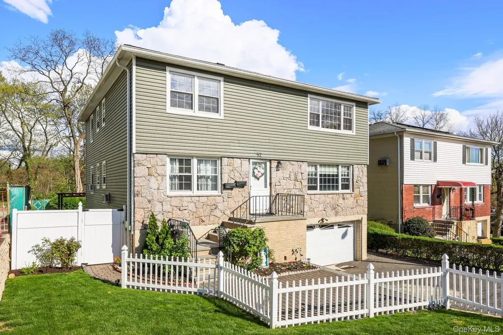 52 Brandt Terrace Yonkers NY 10710