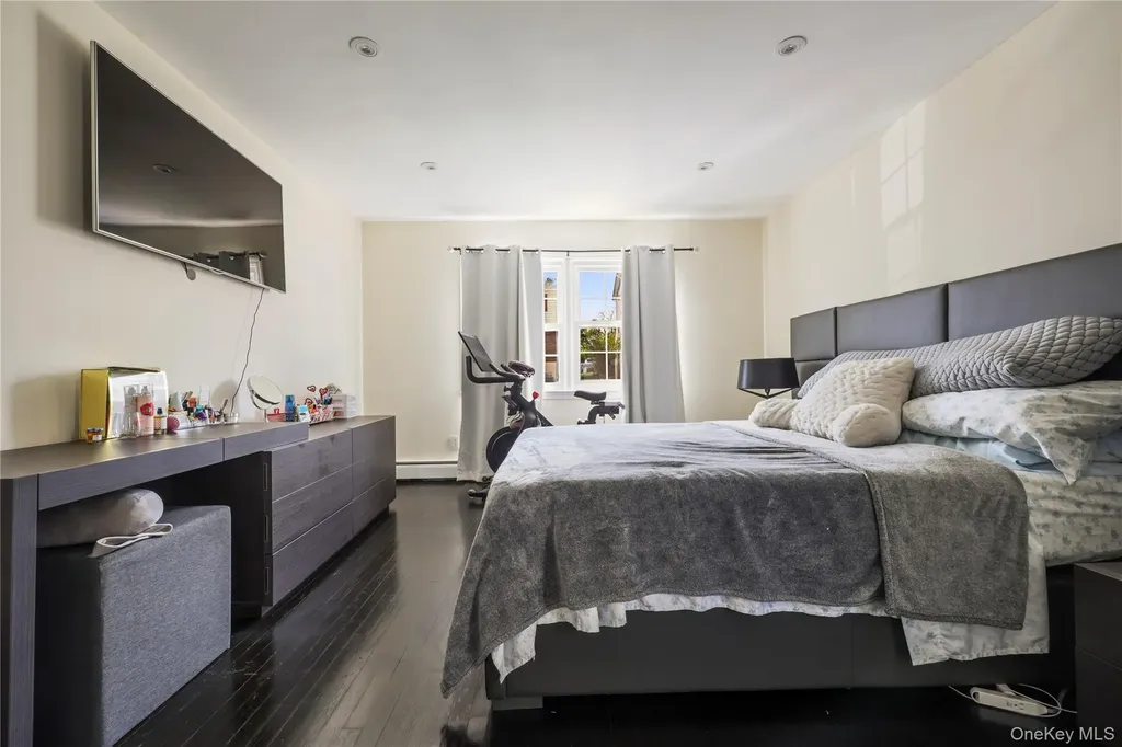52 Brandt Terrace Yonkers NY 10710