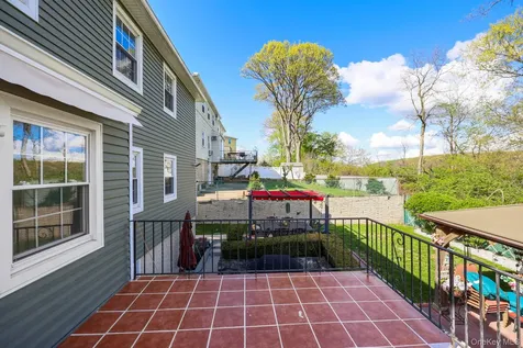 52 Brandt Terrace Yonkers NY 10710