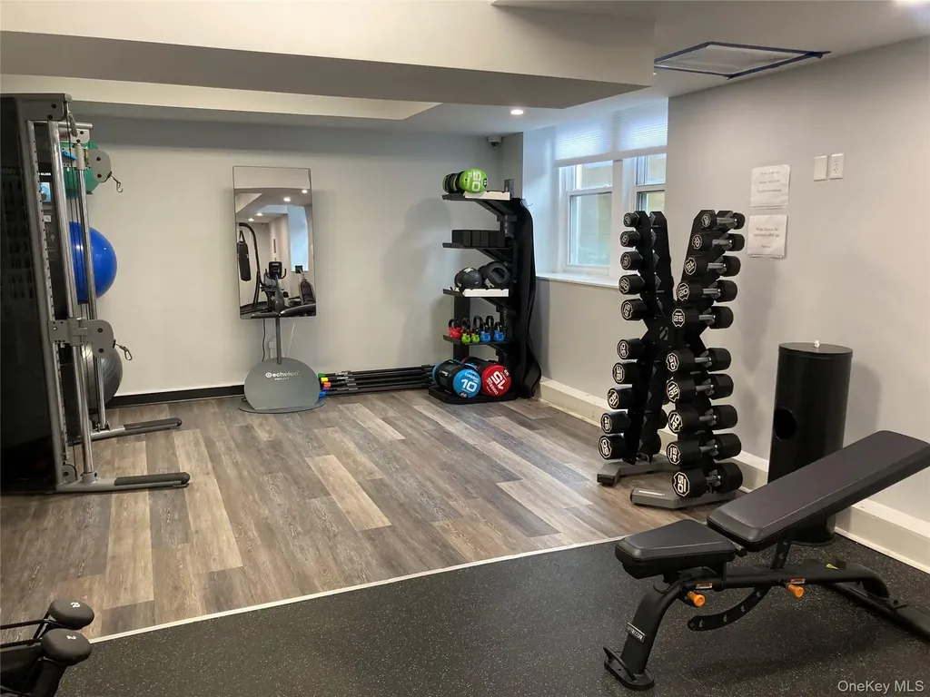 300 S Broadway Tarrytown NY 10591
