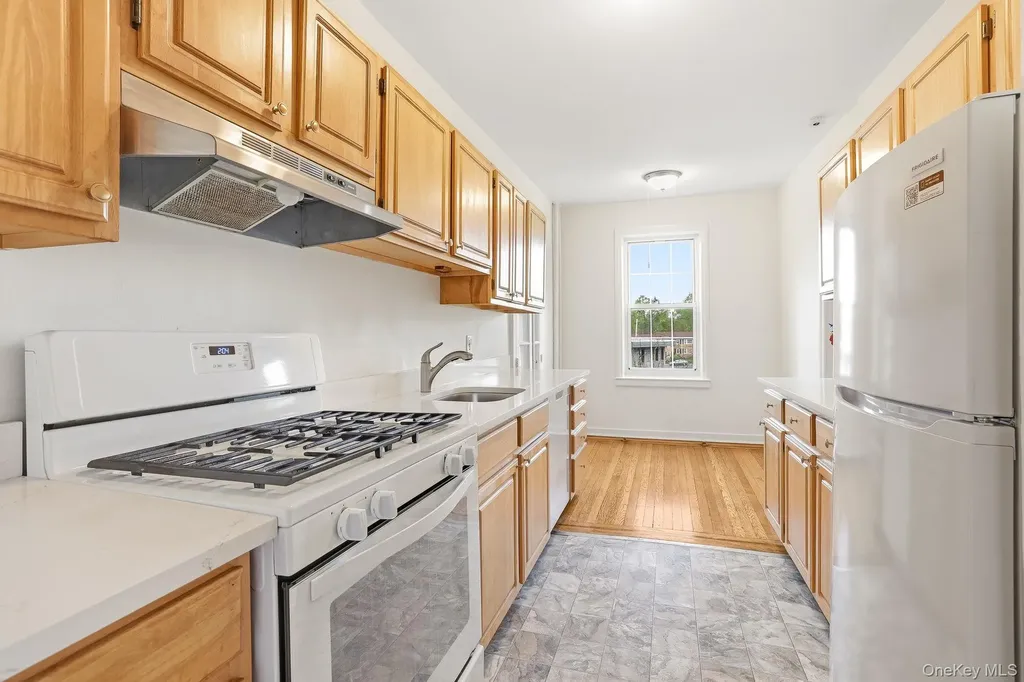 300 S Broadway Tarrytown NY 10591