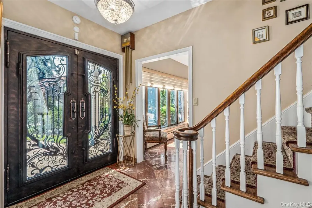 2957 214th Place Bayside NY 11360