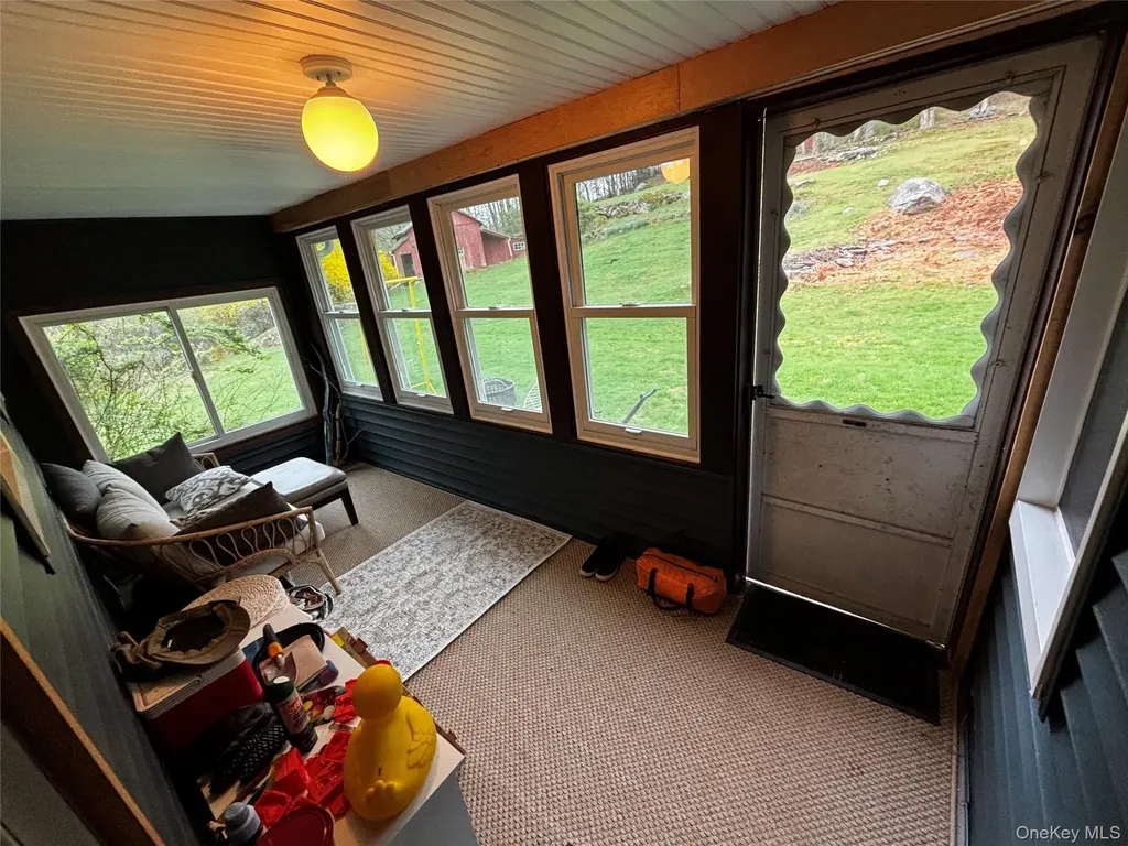 711 Sundown Road Sundown NY 12740