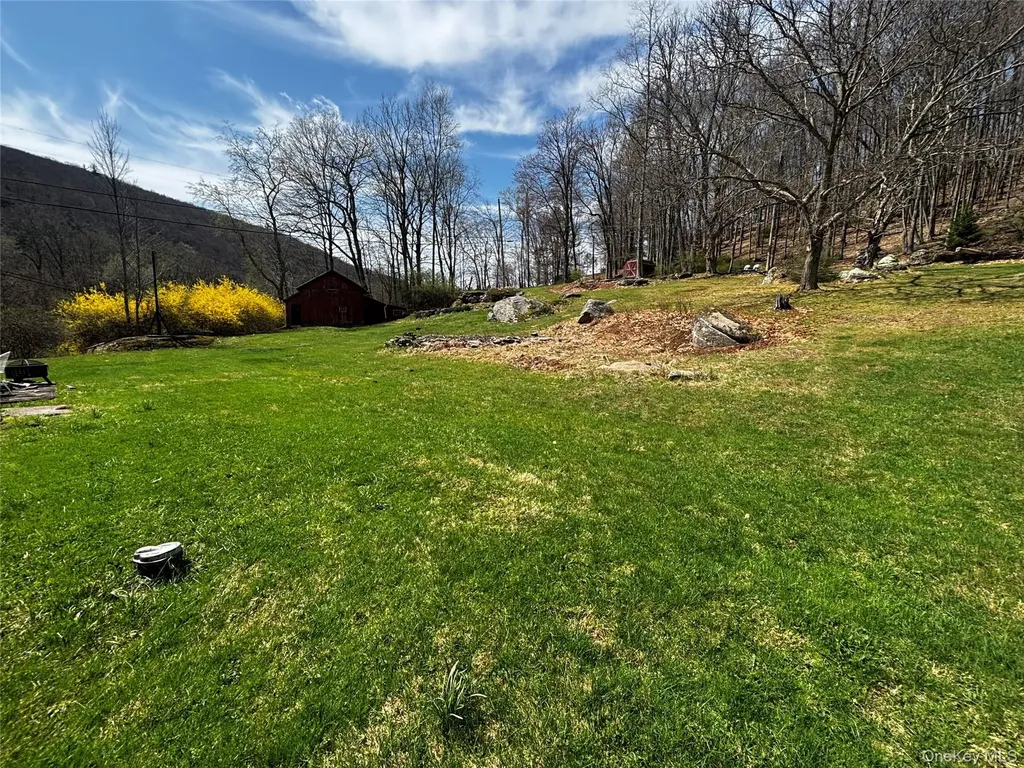 711 Sundown Road Sundown NY 12740