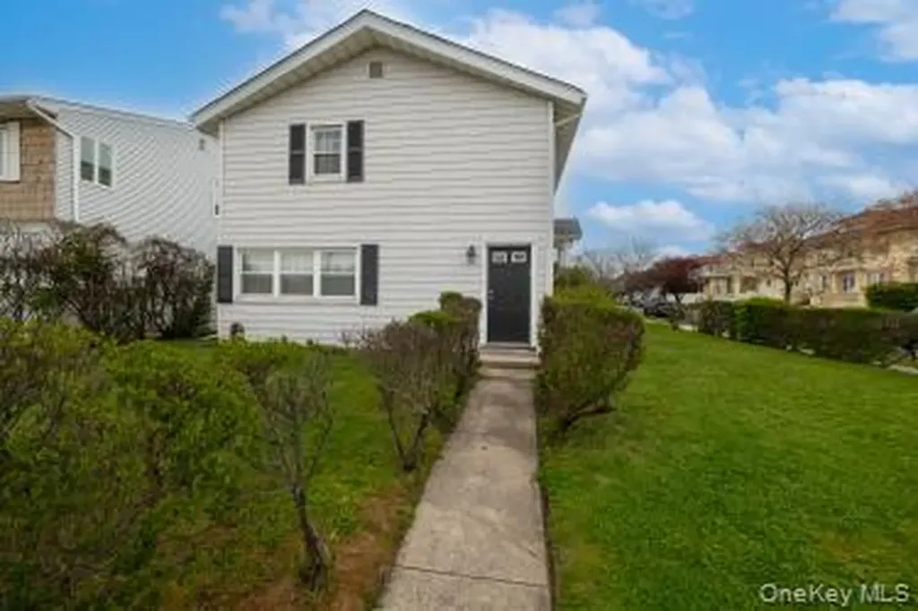 101 E Olive Street Long Beach NY 11561