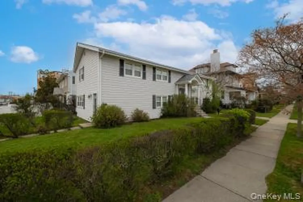 101 E Olive Street Long Beach NY 11561