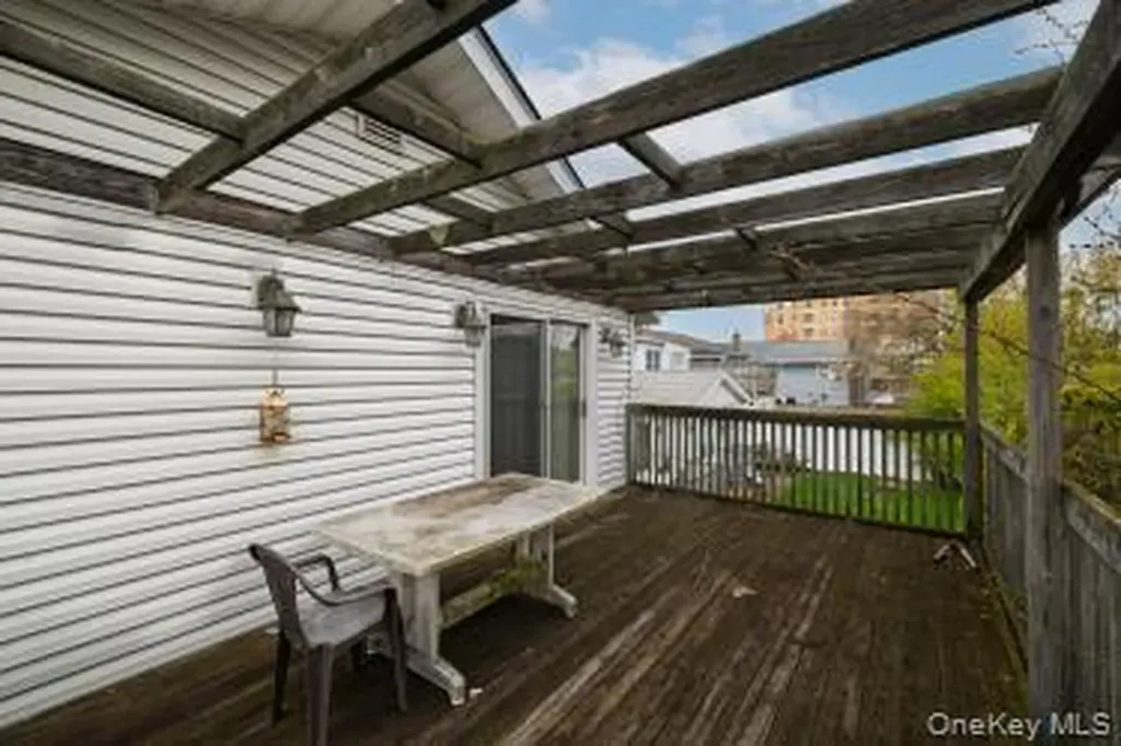 101 E Olive Street Long Beach NY 11561