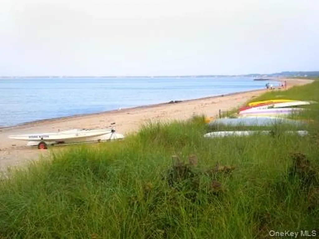 123 Windward East Hampton NY 11937