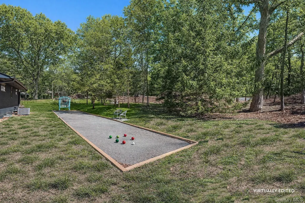 123 Windward East Hampton NY 11937