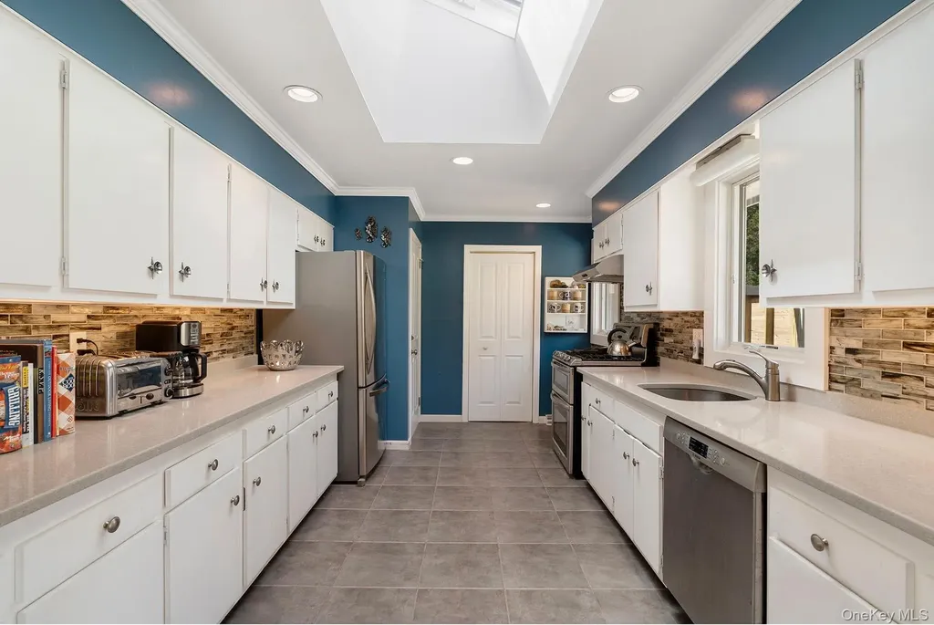 123 Windward East Hampton NY 11937