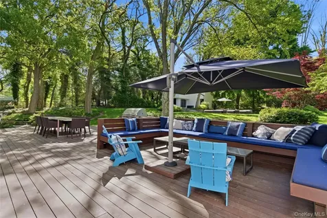 93 Hoaglands Lane Old Brookville NY 11545