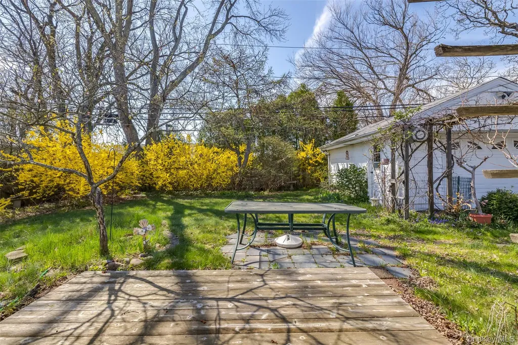 36 Seitz Drive Bethpage NY 11714